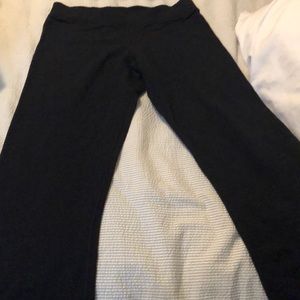 Lulu lemon yoga pans in black